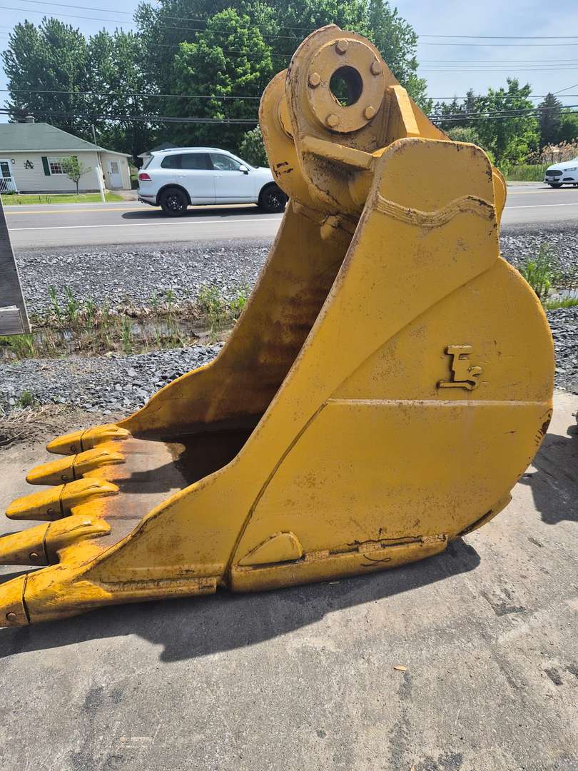 56″ Digging Bucket